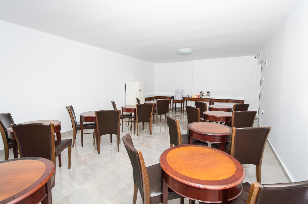 Hotel Eka Sebeş Zewnętrze zdjęcie