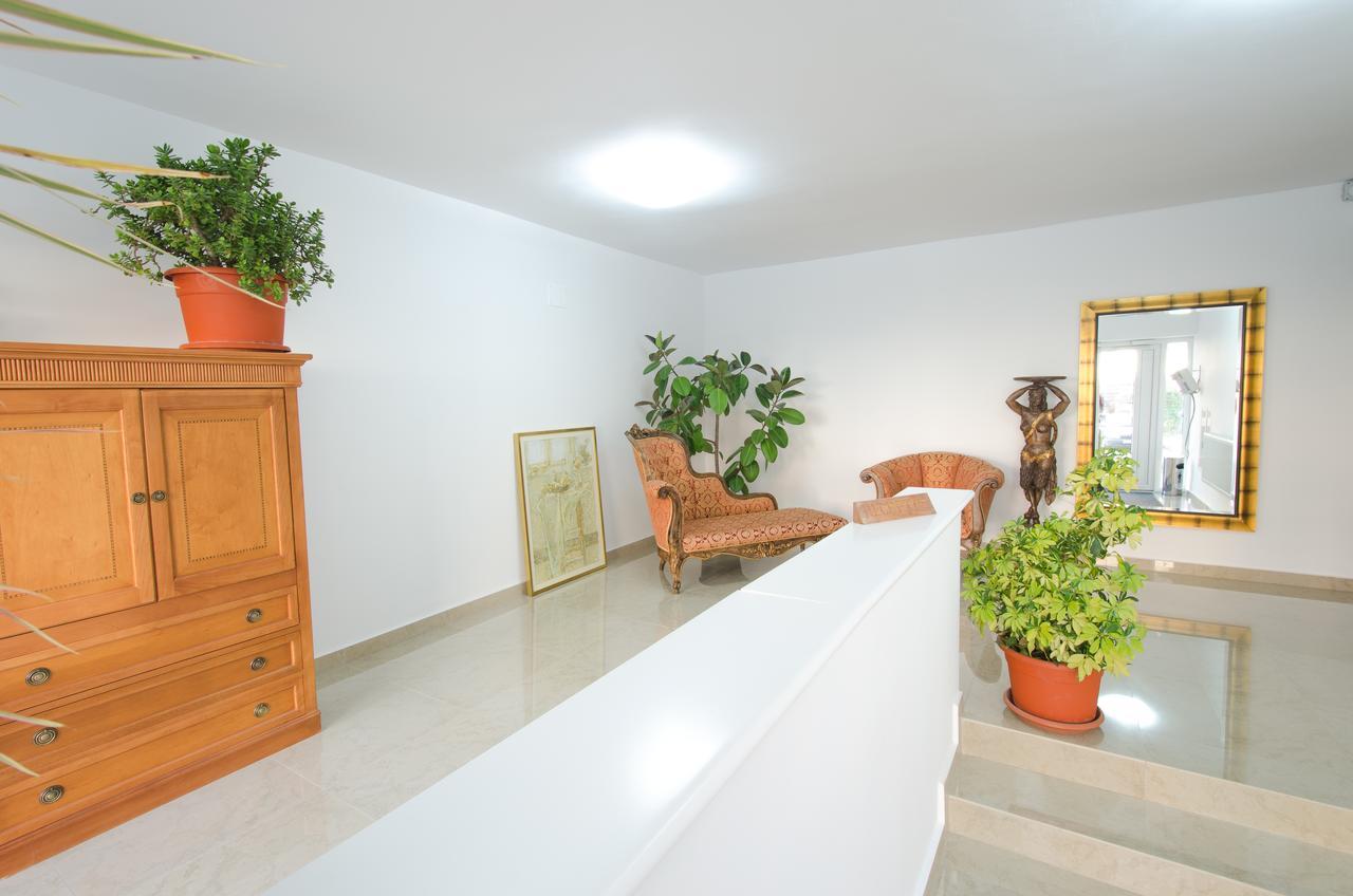 Hotel Eka Sebeş Zewnętrze zdjęcie