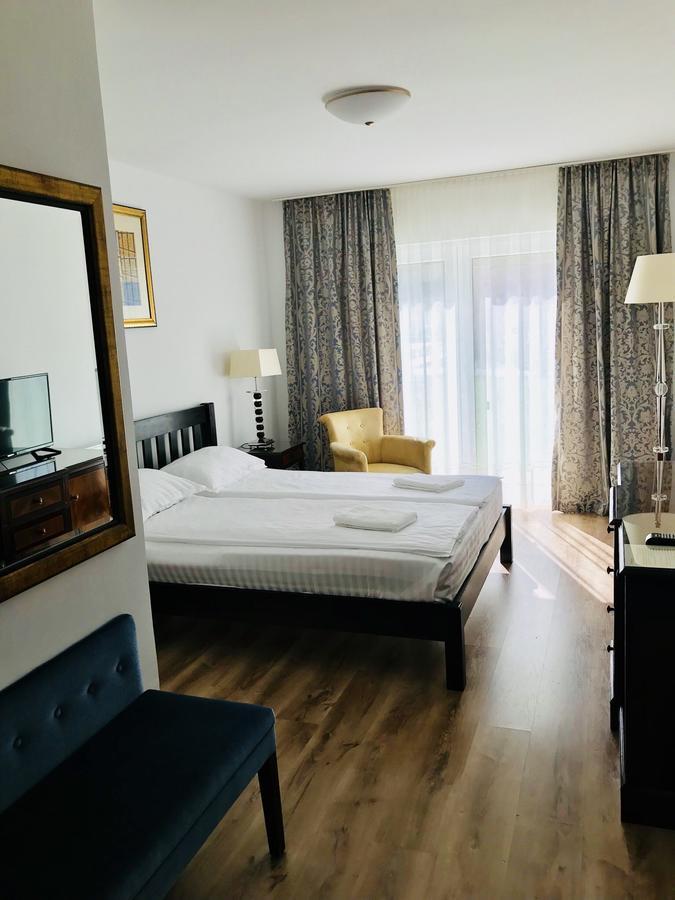 Hotel Eka Sebeş Zewnętrze zdjęcie