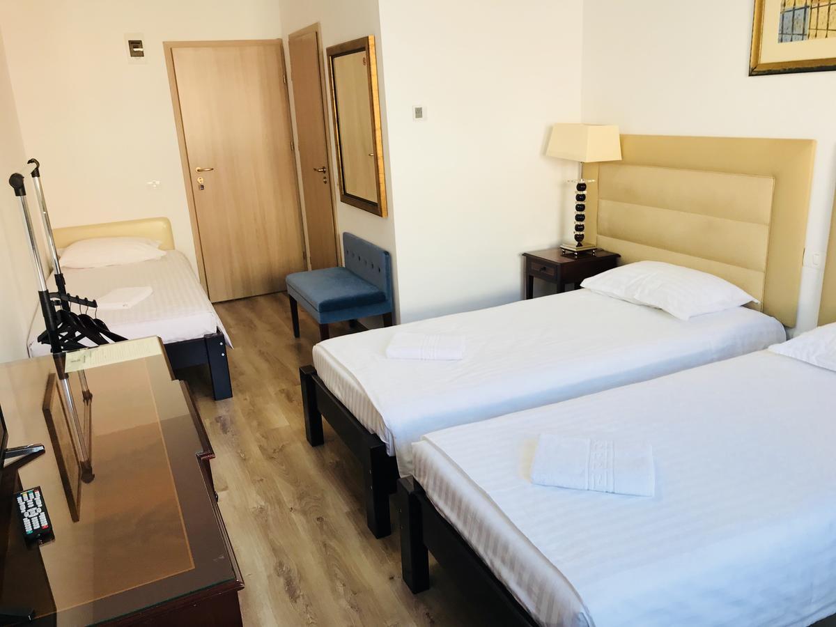Hotel Eka Sebeş Zewnętrze zdjęcie