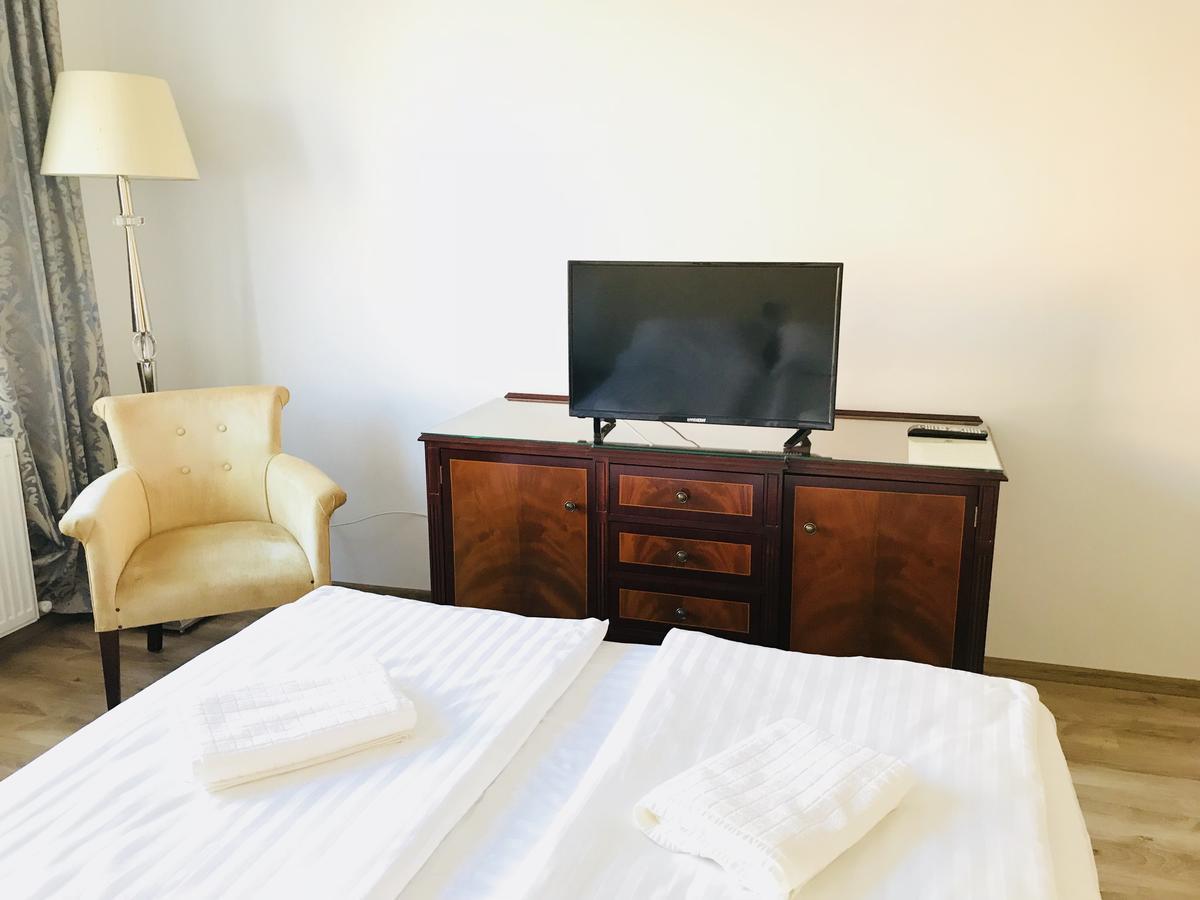 Hotel Eka Sebeş Zewnętrze zdjęcie
